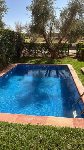 Maison mitoyenne avec piscine